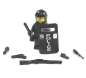 Preview: Polizist aus LEGO® Teilen und Custom Zubehör Waffe Weste Police Schild mit Licht