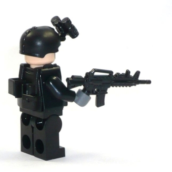 Custom Figure US SWAT Soldier with Gun made of LEGO bricks