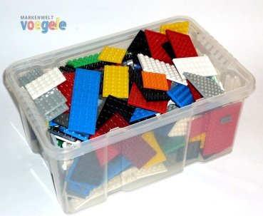 25 LEGO plates in different colors and sizes