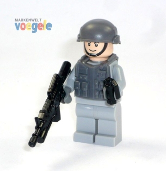 Custom Figure Camo SWAT soldier made of LEGO bricks grey