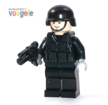 Custom Figure SWAT soldier with weapen and much Brickarms accessories made of LEGO bricks gun