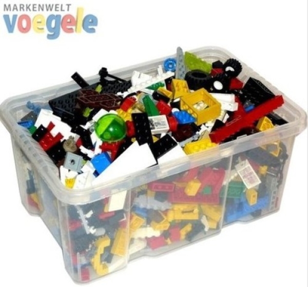 2 kg of LEGO, about 1400 parts