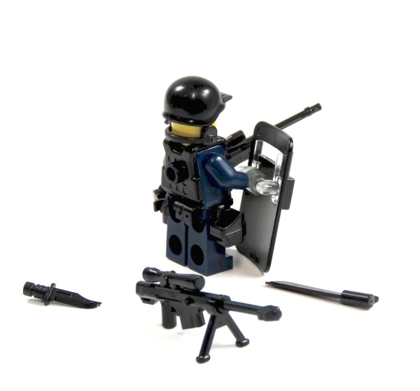 Polizist aus LEGO® Teilen und Custom Zubehör Waffe Weste Schild Police mit Lampen