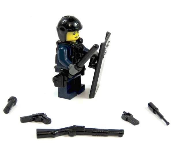 Custom Figure Police made of LEGO® parts an Custom accessories SWAT Shild