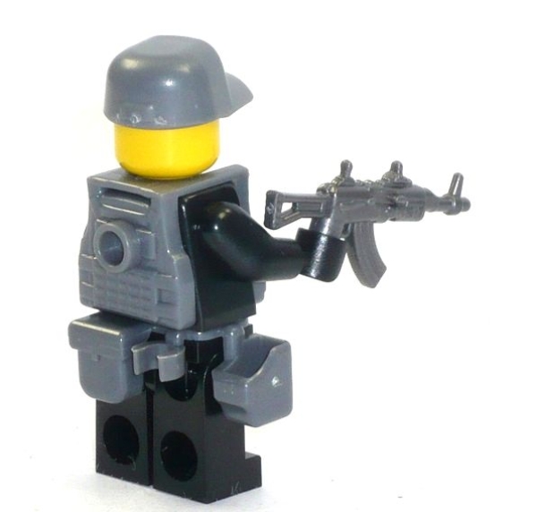 Custom Figure SWAT Police with weapen and much accessories made of LEGO bricks (Mini6.)